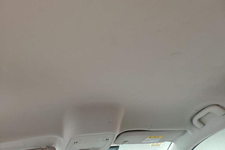 Used Chevrolet Cruze 2015 1.5L Automatic Fashion Navigation Edition Headliner