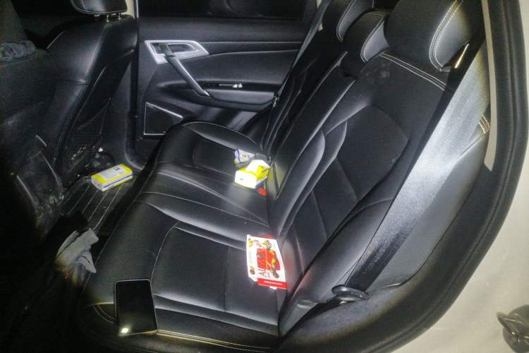 Used Geely Auto Emgrand X7 Sport 2016 2.0L Manual ZhiShang Version