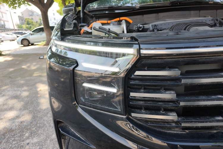 Used Ford Edge 2025 Ford Explorer L 2.0T EcoBoost E-Hybrid Two-Wheel Drive 7-Seater Luxury Model
