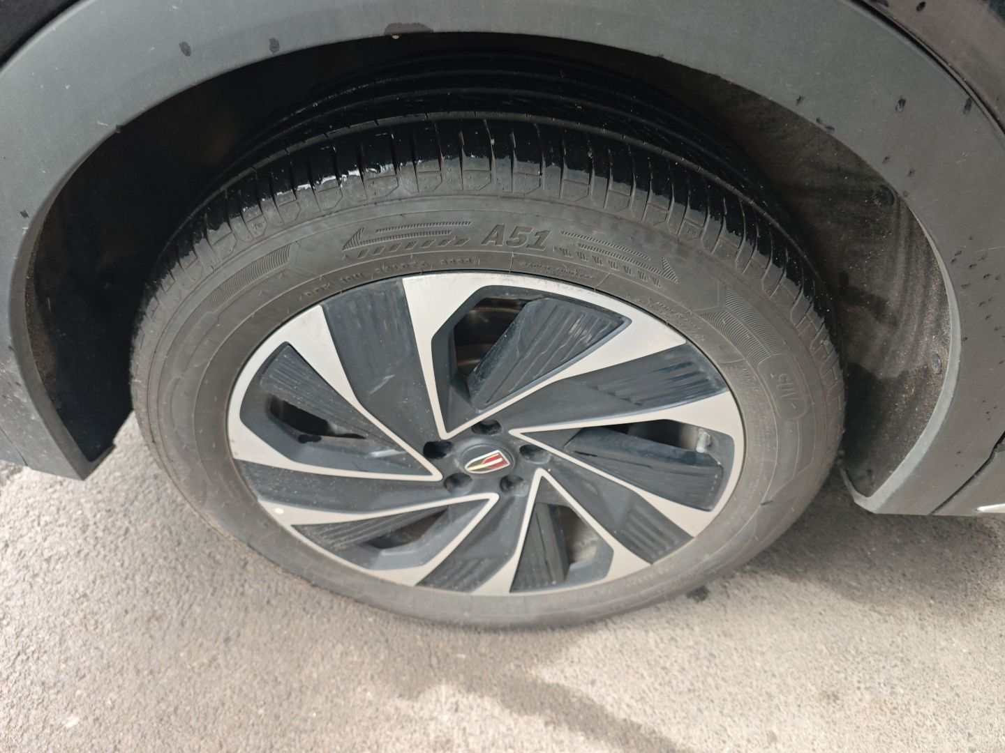 Hongqi HS7 PHEV 2024 2.0T PHEV Four-Wheel Drive Flagship Edition 6 Seats — снимка 11