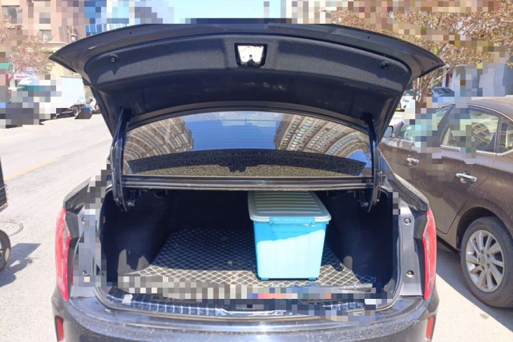 Used Hongqi E-QM5 2022 431 km Charge & Enjoy Edition Trunk