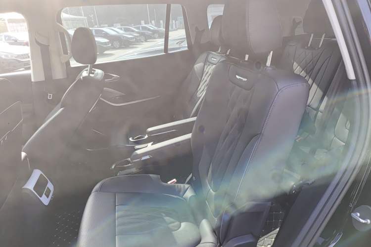 Used Hongqi HS7 PHEV 2024 2.0T PHEV Four-Wheel Drive Flagship Edition 6 Seats