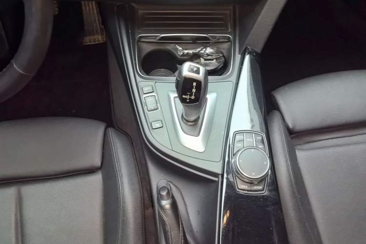 Used BMW 3 Series 2019 320Li Fashion Model Gear Lever
