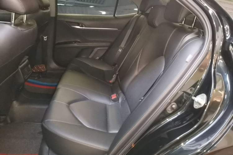 Used Toyota Camry 2019 Revised Version 2.0G Luxury Edition
