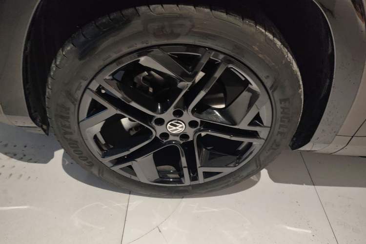 Used Volkswagen Teramont 2025 Tiguan Pro 450TSI Four-Wheel Drive Summit Edition
