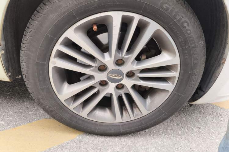 Used Chery Arrizo 7 2016 1.6L CVT ZhiShang Edition Right Front Wheel Hub