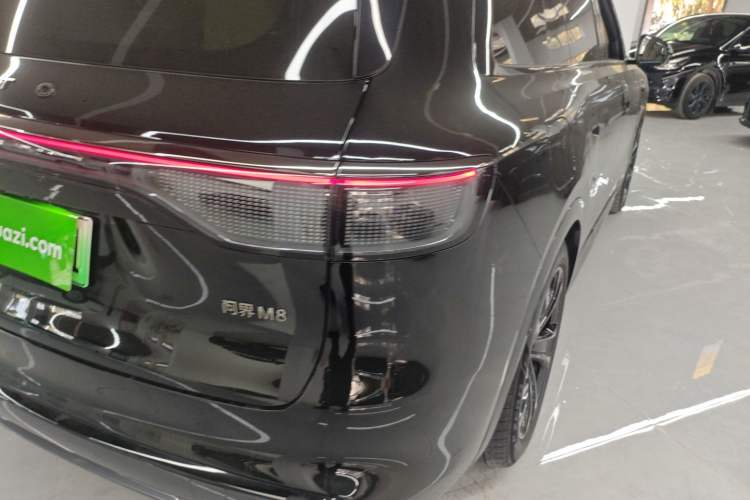 Used Hima AITO M8 2025 Extended-Range Max Version 37 kWh 6-Seater Right Rear Taillight