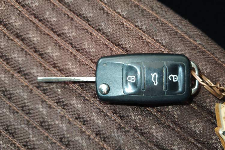 Used Volkswagen C-TREK 2017 230TSI DSG Comfort Version Vehicle Key