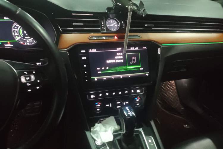 Used Volkswagen FAW-Volkswagen CC 2019 330TSI Glamour Edition China VI
