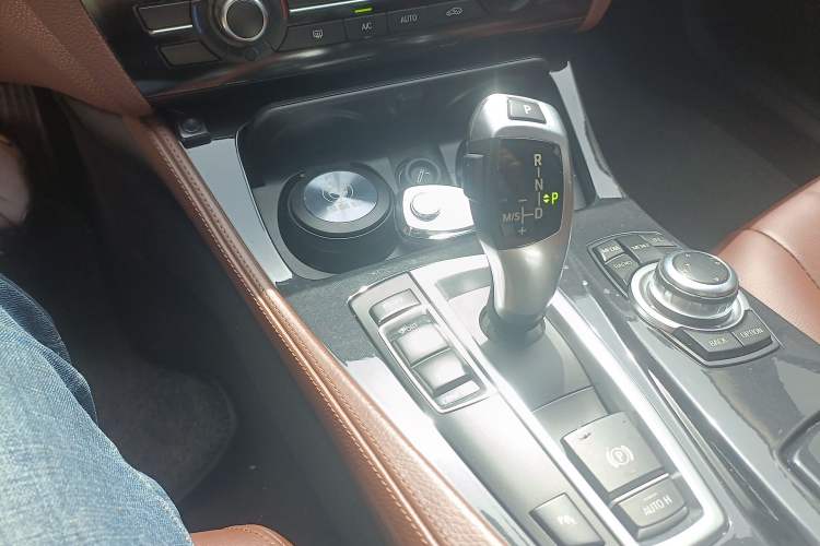 Used BMW 5 Series 2014 520Li Elegant Model Gear Lever