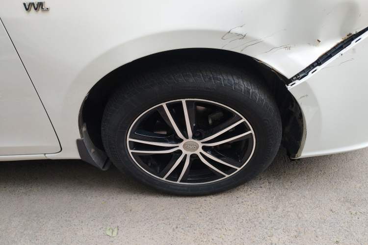 Used BYD Surui 2015 Revised Version 1.5L Manual Luxury Edition
