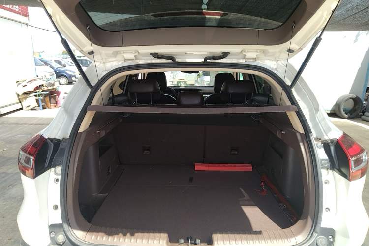 Used Leopaard Mattu 2018 1.6T GDI DCT Elite Model Trunk