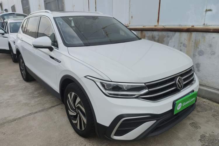 Used Volkswagen Tiguan L 2024 300TSI Automatic Two-Wheel Drive Smart Edition
