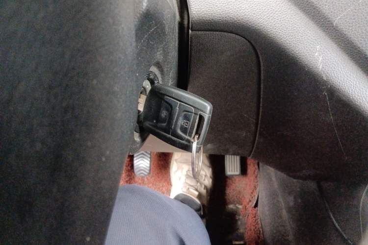 Used Wuling Hongguang V 2019 1.5L Jingqu Version China VI LAR
