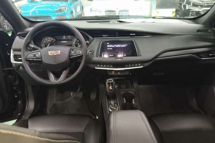 Used Cadillac XT4 2018 28T Two-Wheel Drive Tech Version
