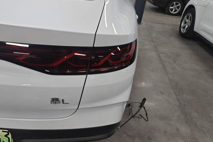 Used BYD Qin L 2024 DM-i 120KM Excellence Model