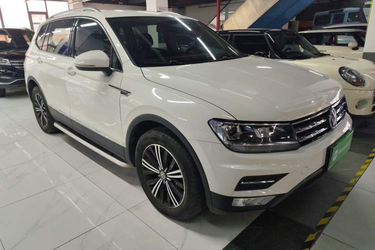 Used Volkswagen Tiguan L 2020 330TSI Automatic Two-Wheel Drive Panoramic Comfort Edition China VI Standard