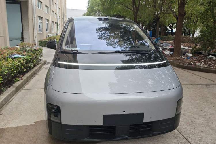 Used Li Auto MEGA 2025 Home Family Special Edition

