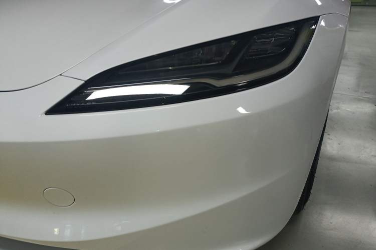 Used Tesla Model 3 2023 Long-Range All-Wheel-Drive Version
