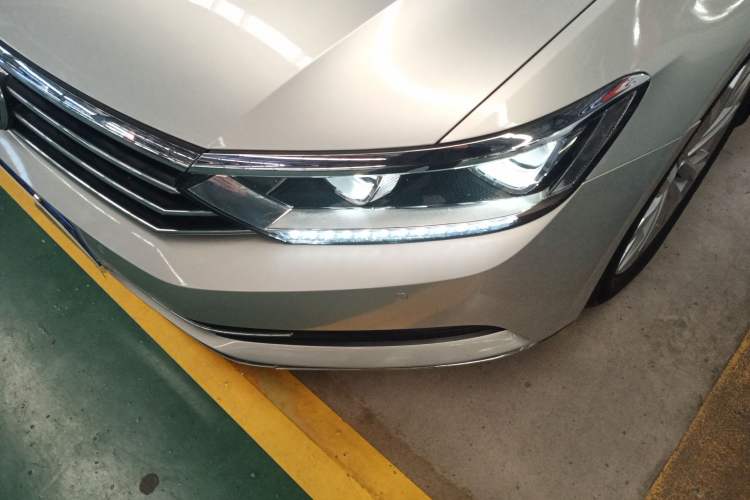 Used Volkswagen Magotan 2018 Facelift 330TSI DSG Luxury Model
