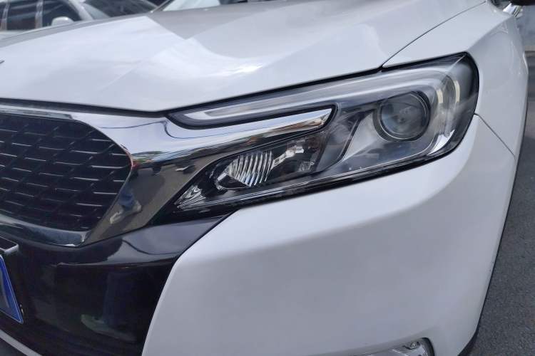 Used DS 6 2014 1.6T Luxury Edition THP200 Left Front Headlight