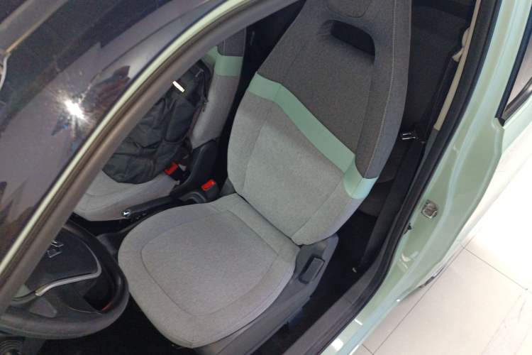 Used Wuling Hongguang MINIEV 2021 Macaron Premium Model – Lithium Iron Phosphate