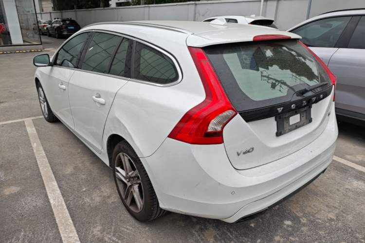 Used Volvo V60 2017 T5 Zhiya Edition China V Standard