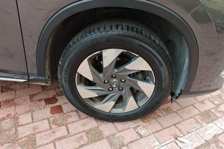 Used GAC Trumpchi GS4 2022 270T Automatic Smart Drive Navigation Edition Right Front Wheel Hub