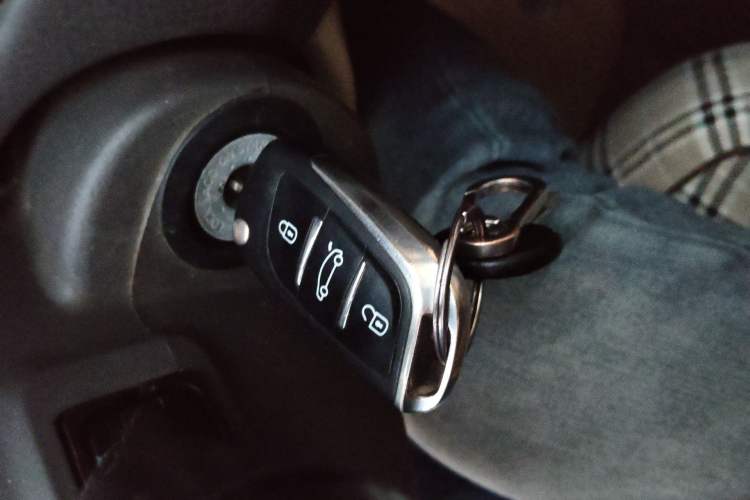 Used Hyundai Elantra 2011 1.6L Manual Comfort Version