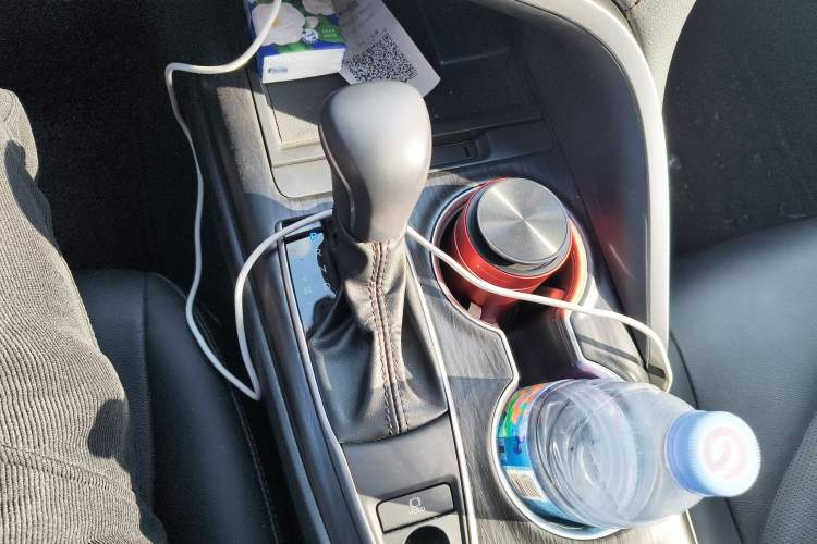 Used Toyota Camry 2023 2.0G Luxury Edition
