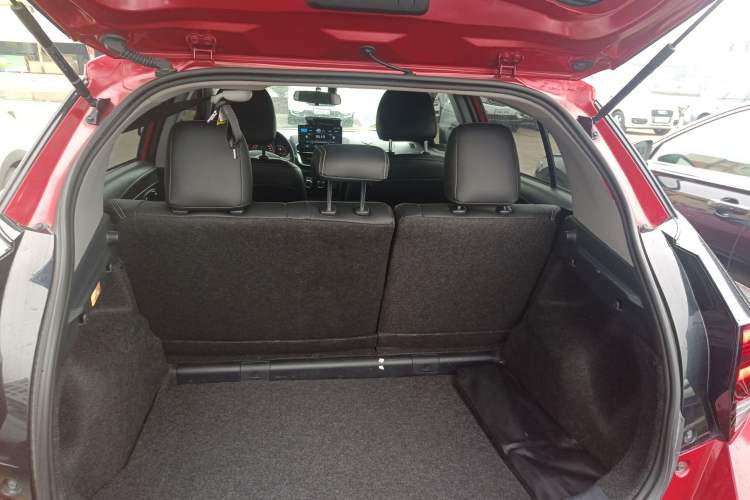 Used Toyota YARiS L Zhi Xuan 2022 X-Trail 1.5L CVT Leading PLUS Edition