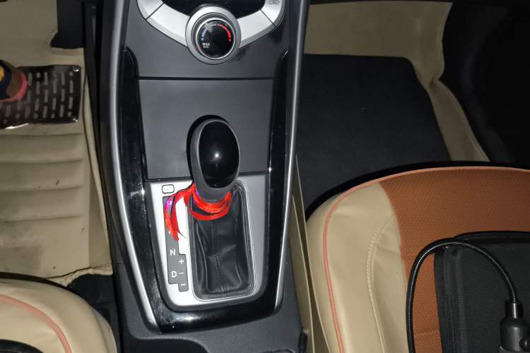 Used Hyundai Elantra (5th Generation / Langdong) 2015 1.6L Automatic Leading Model
