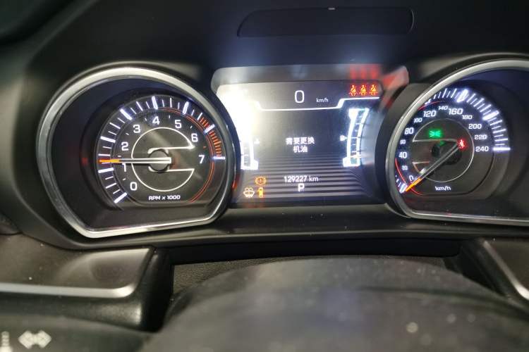 Used Jeep Commander 2018 2.0T Two-Wheel Drive Enjoyment Version China VI Emission Standard