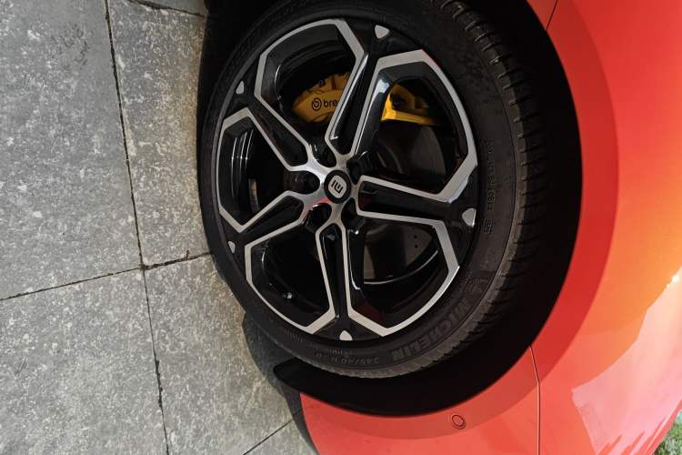 Used Xiaomi Auto SU7 2024 Four-Wheel Drive Ultra-Long Range Advanced Intelligent Driving Max Edition
