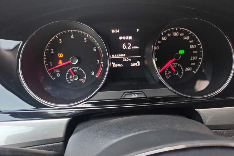 Used Volkswagen Lamando 2015 280TSI DSG Comfort Edition
