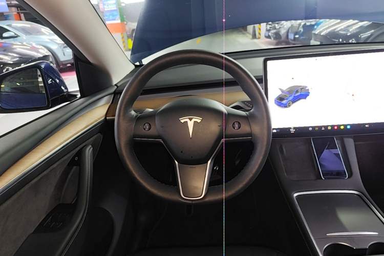 Used Tesla Model Y 2021 Long-Range All-Wheel-Drive Version