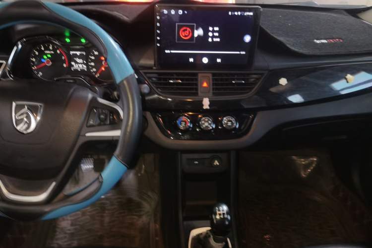 Used Baojun 310 2016 1.2L Manual Luxury Model
