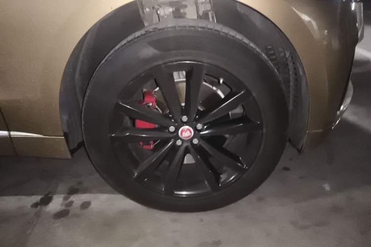 Used Jaguar F-PACE 2016 3.0 SC Four-Wheel Drive S High-Performance First-Edition Limited Model