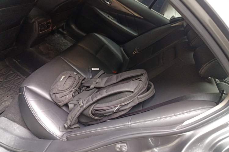 Used Infiniti Q50L 2018 2.0T Enjoyment Version China VI Standard Left Rear Seat