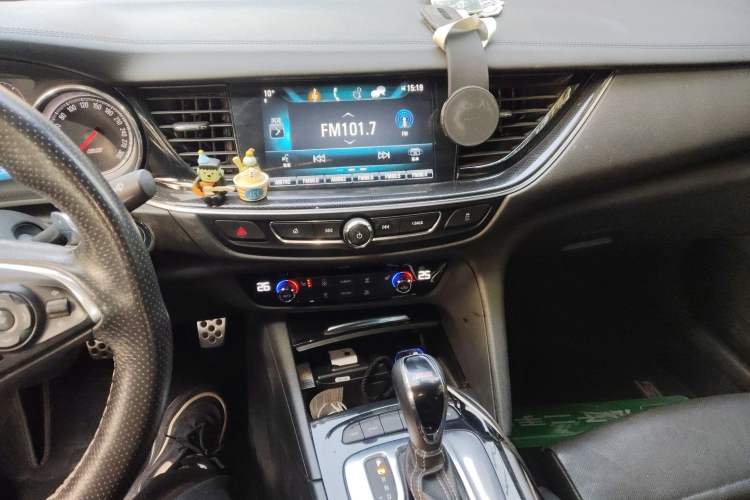 Used Buick Regal 2017 GS 28T Luxury Model
