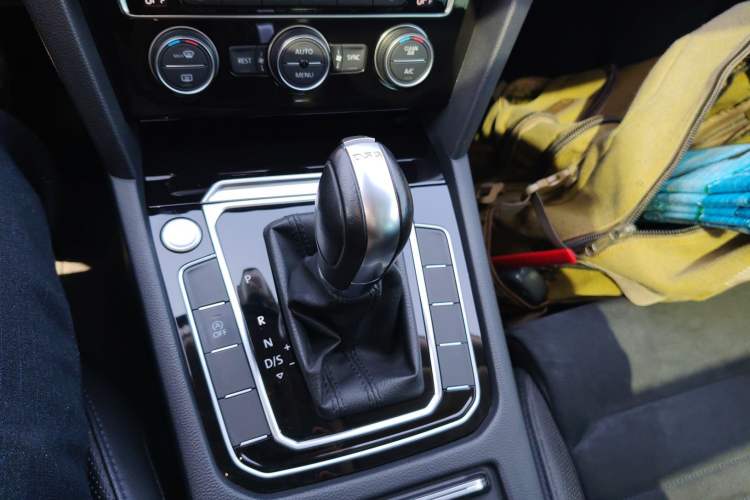 Used Volkswagen Magotan 2019 330TSI DSG Luxury Version China VI Standard
