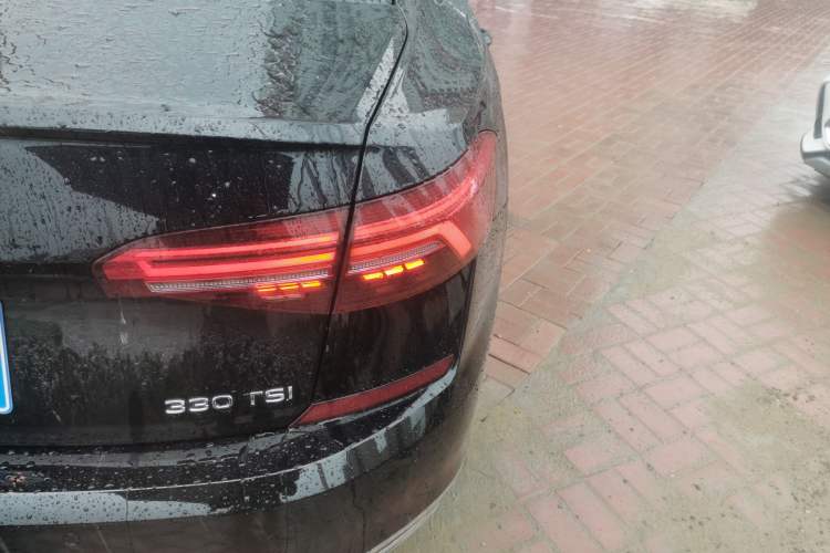 Used Volkswagen Passat 2021 330TSI Elite Edition Right Rear Taillight