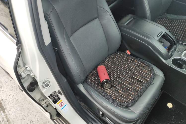 Used Toyota Highlander 2018 2.0T Four-Wheel Drive Luxury Version 7 Seats China VI Standard