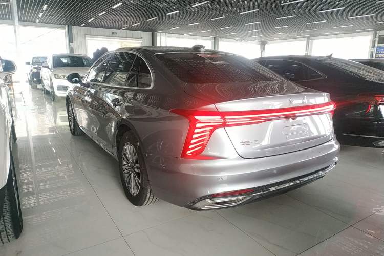 Used Hongqi H5 2023 2.0T Automatic Smart Connect Flagship Edition