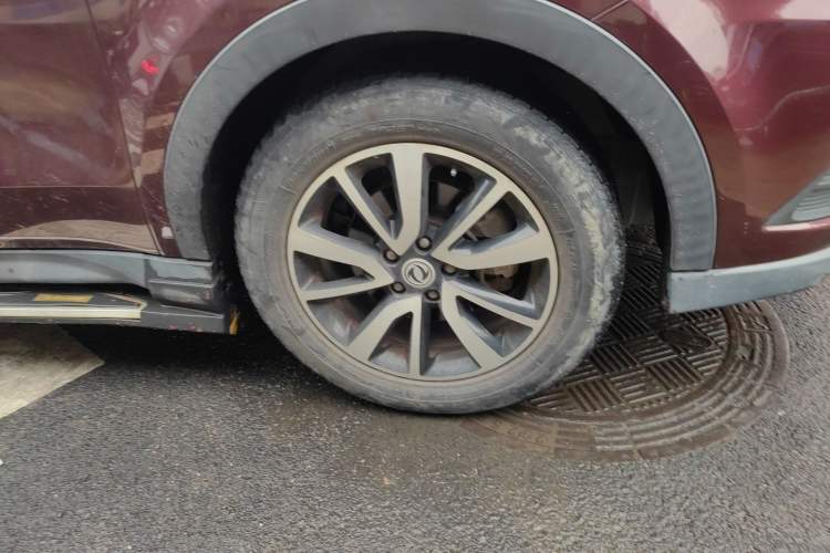 Used Dongfeng Fengon 580 2016 1.5T Manual Luxury Edition