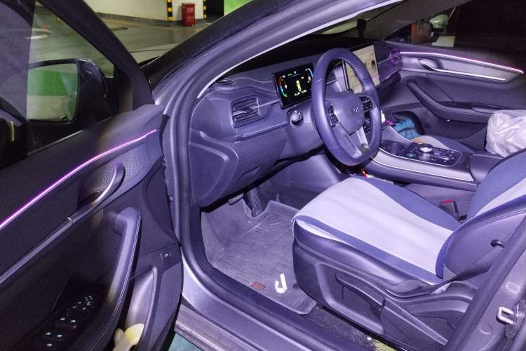 Used BYD Destroyer 05 2024 HONOR Edition DM-i 55KM Luxury Model Driver Seat