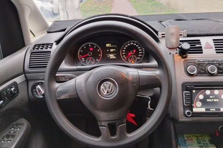 Used Volkswagen Touran 2013 1.4T Manual Comfort Edition 5-Seater Steering Wheel