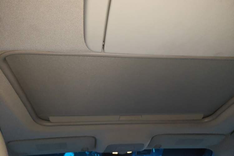 Used Buick GL8 2011 3.0L GT Luxury Business Haoya Edition