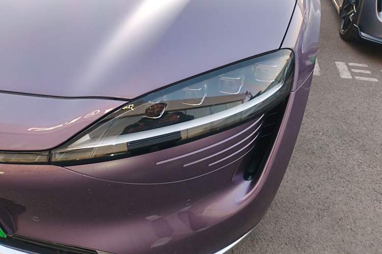 Used Hima Luxeed R7 2025 Extended-Range 331km Ultra
