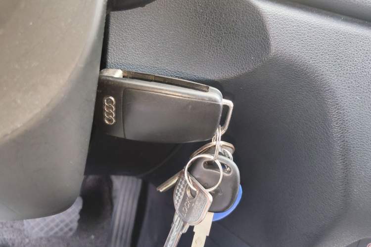 Used Audi Q3 2015 30 TFSI Comfort Model
